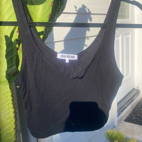 Women’s S/M JOAH BROWN Black Ribbed Notched V-Neck Cropped Tank Top - Picture 8 of 8